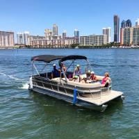 Miami Party Boat Rentals image 5